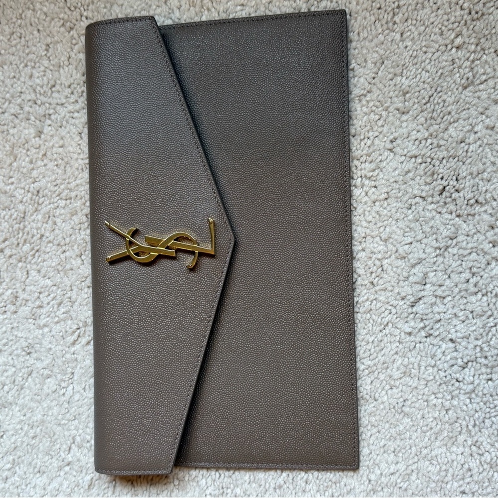 Saint Laurent Beige Envelope Clutch with Gold Emblem - Picture 6 of 6